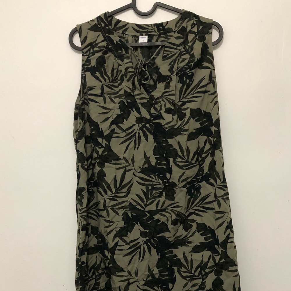 Old Navy medium dress